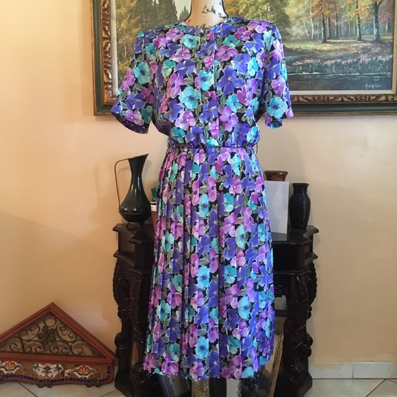 Vintage Dresses & Skirts - 💜2 for $10 / 3 for $15 Vintage David Rose Dress